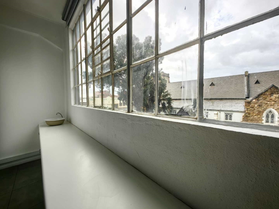 To Let commercial Property for Rent in Woodstock Western Cape